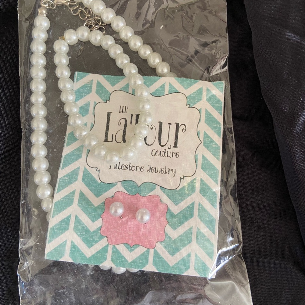 L'Amour White Pearl Jewelry Set for Kids